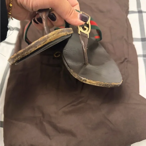 Gucci Black Sandals with Green and Red Straps - Picture 4 of 7